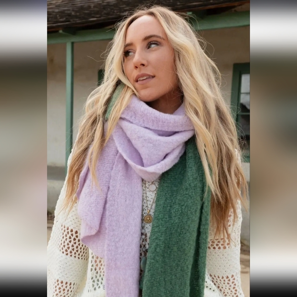 Sunset Shades Cozy Scarf - Lavender & Green
